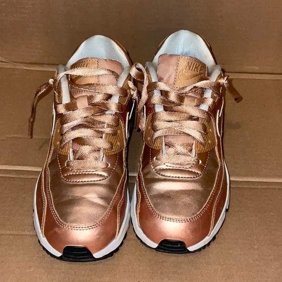 AIRMAX - Picture 2 of 5